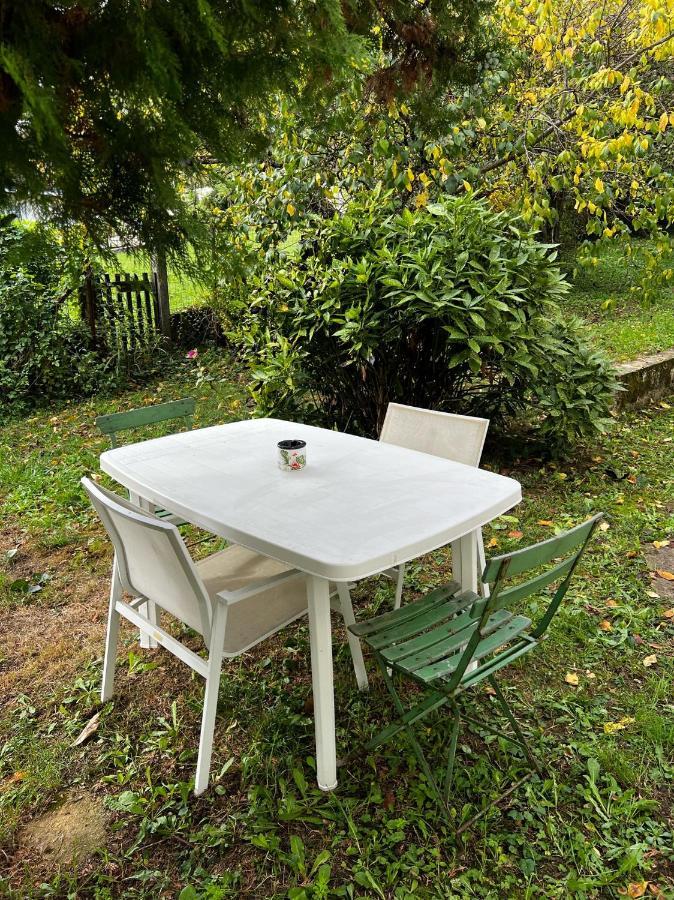 Les Cantinieres - Bourgoin Jallieu - Jardin Prive Ruy-Montceau Buitenkant foto